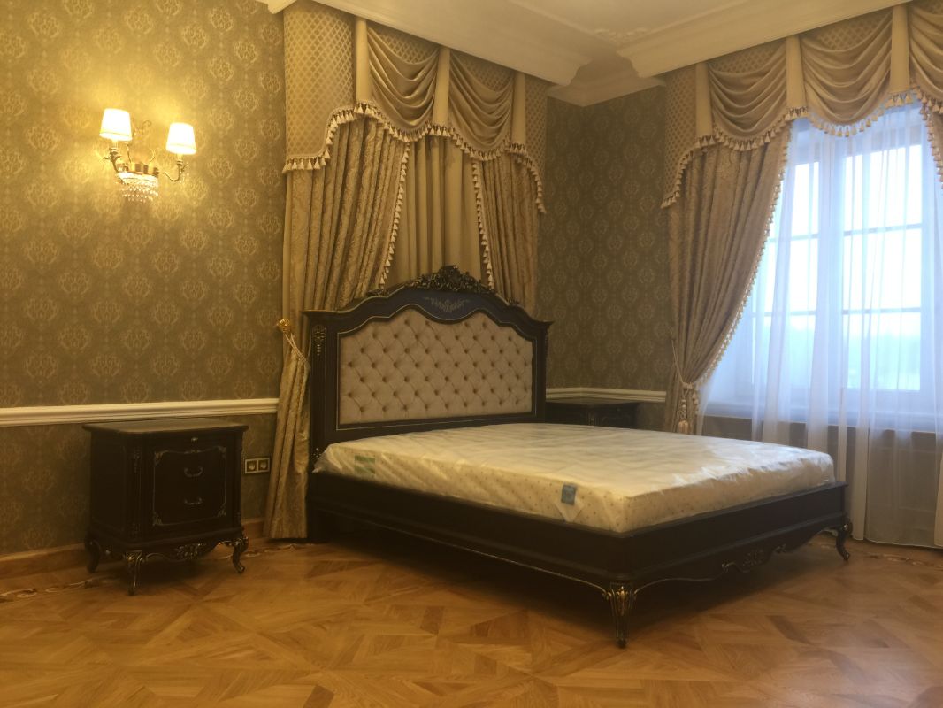 угловые тумбы и комоды